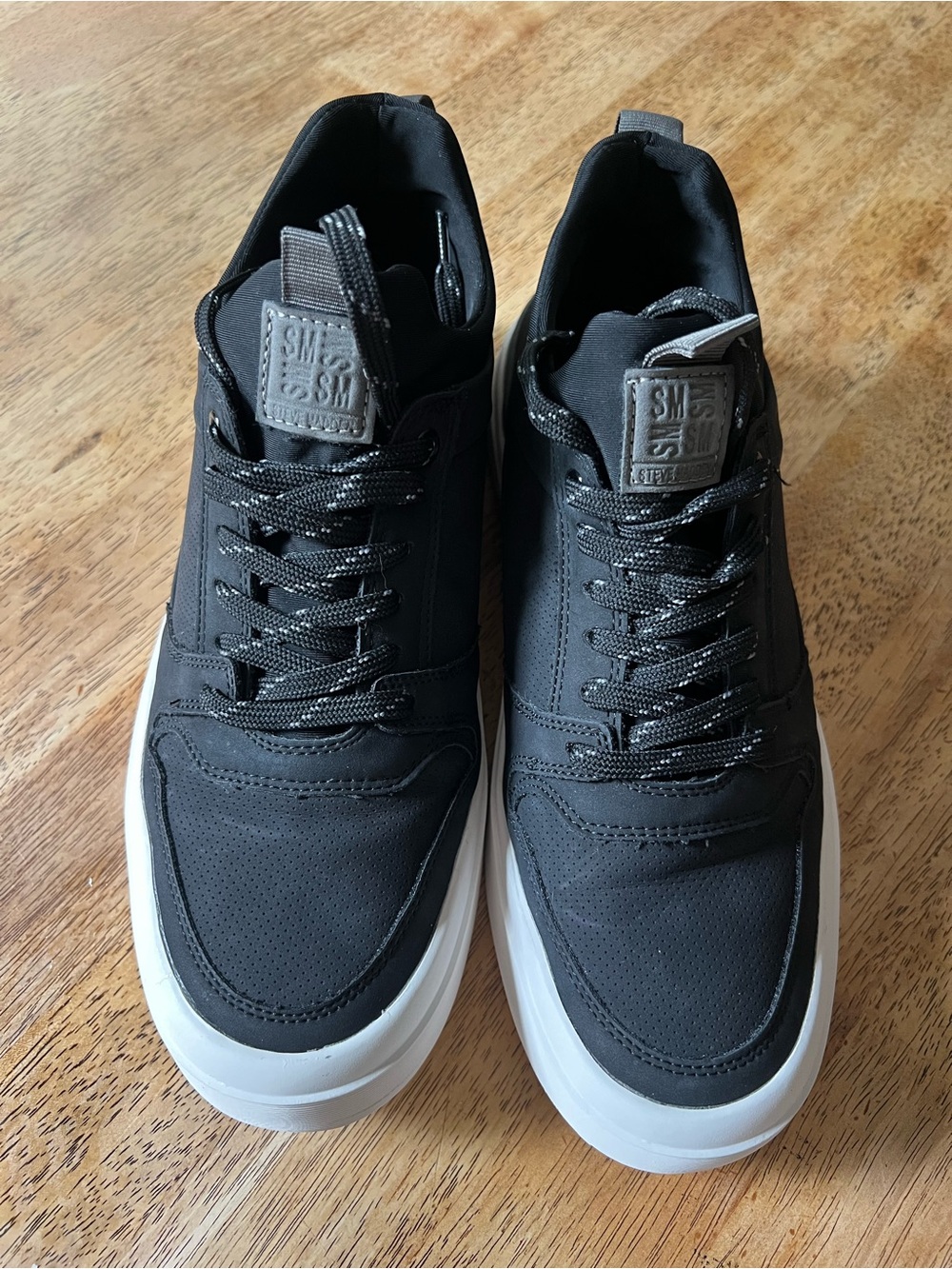 Steve Madden-Men's Odyssee Fashion Sneakers size 9